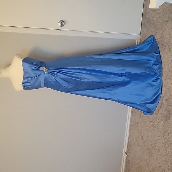 Elegant Blue Strapless Gown by Impression Bridal - Size 14 - Picture 1 of 8